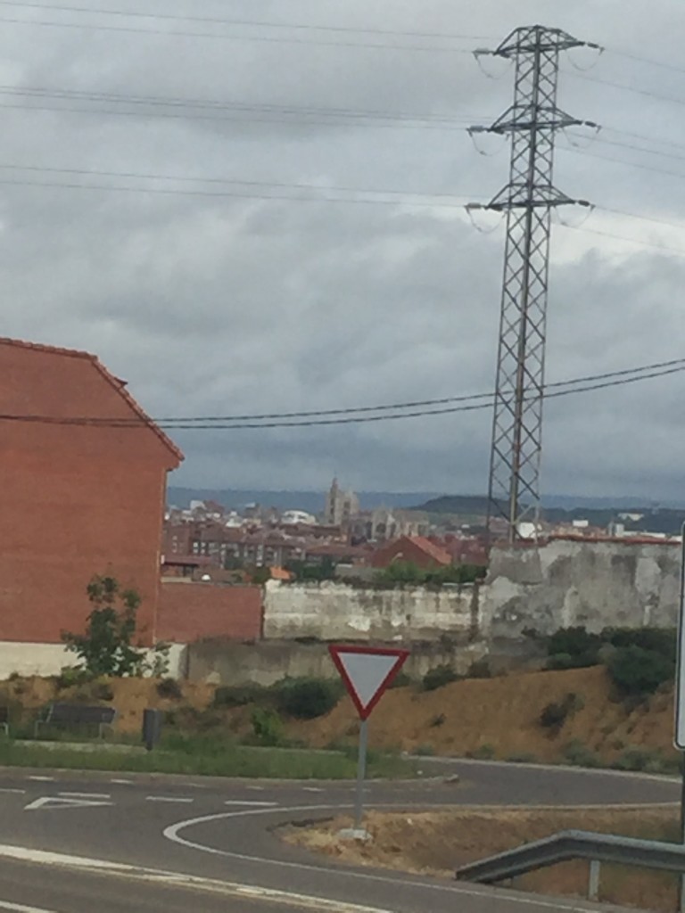 Day 22 - Mansilla de las Mulas to Leon | Camino de Santiago